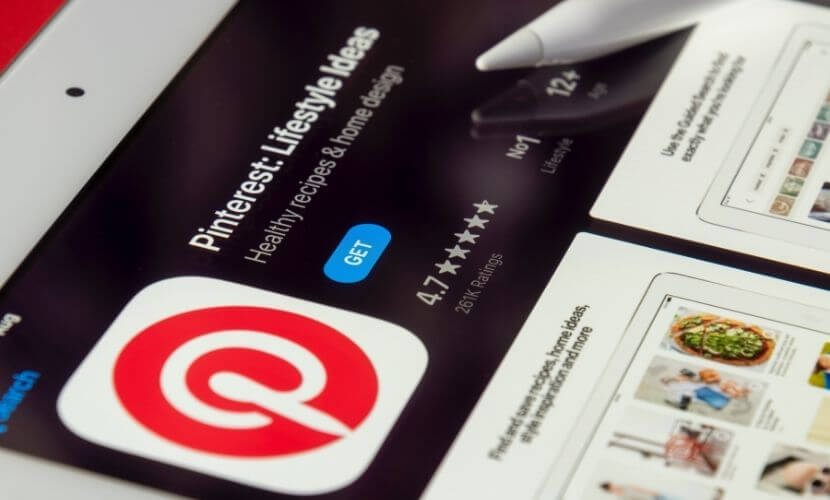 Pinterest est le nouveau réseau social. Ce réseau se base surtout sur le visuel. Il est rapidement devenu un réseau social très apprécié.