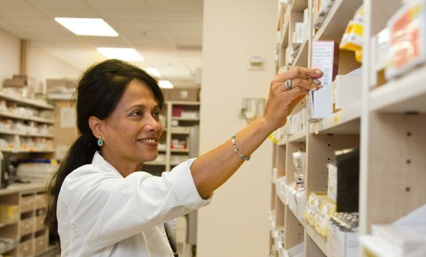 Les pharmacies peuvent désormais vendre certains médicaments en ligne.
